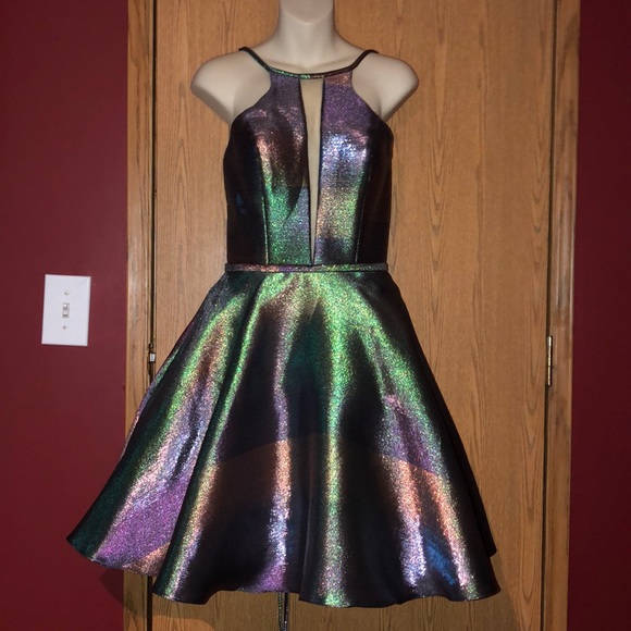 Prom or Homecoming dress - Picture 3 of 7